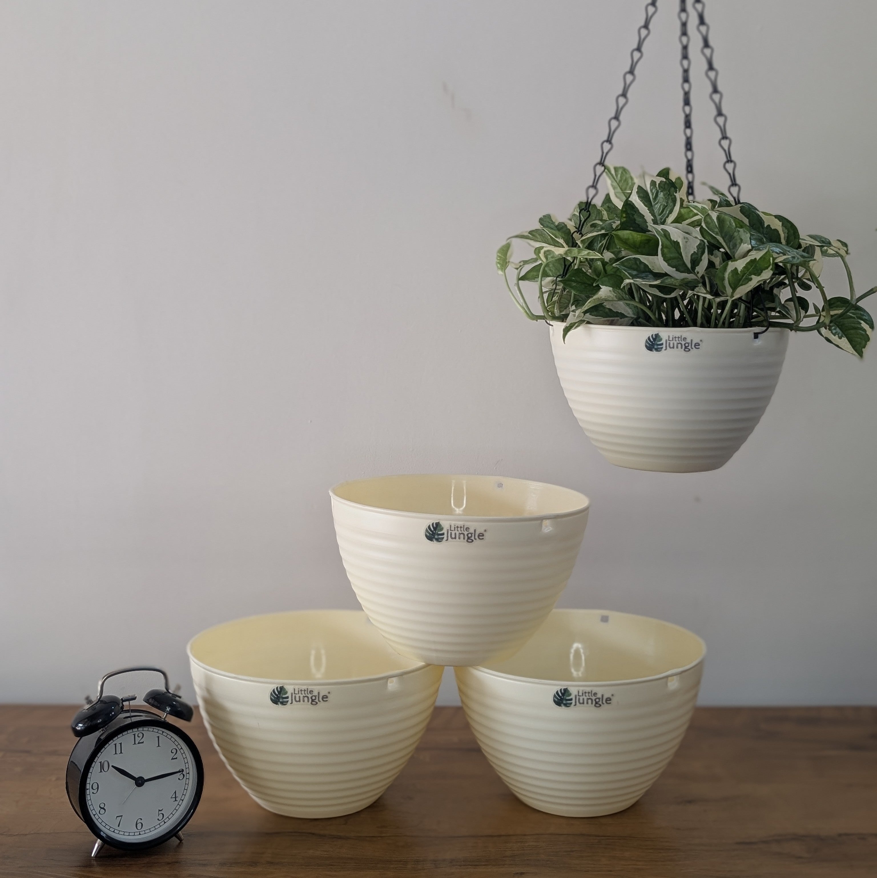 Hanging 9 (Pack of 4)