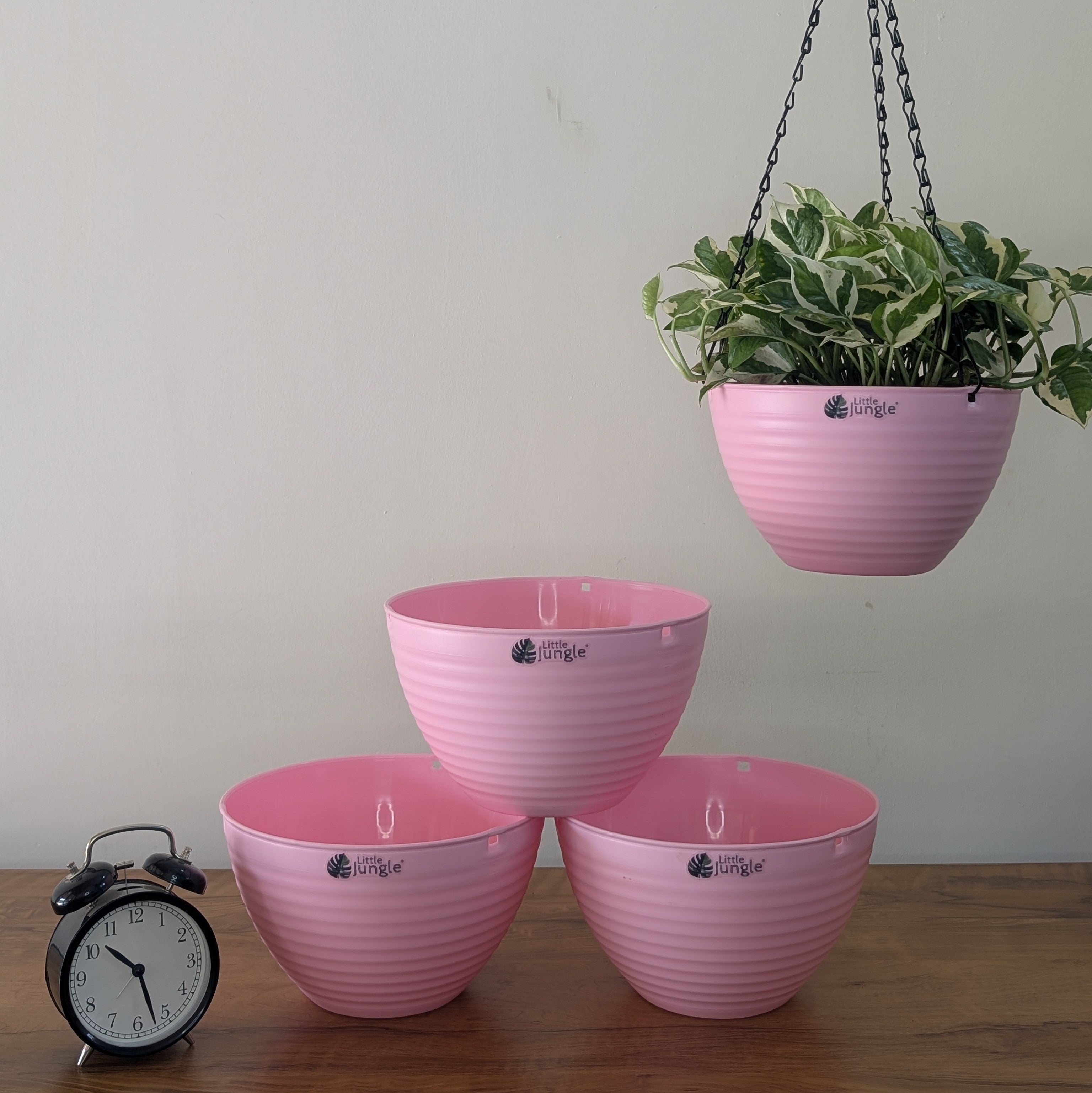 Hanging 9 (Pack of 4)